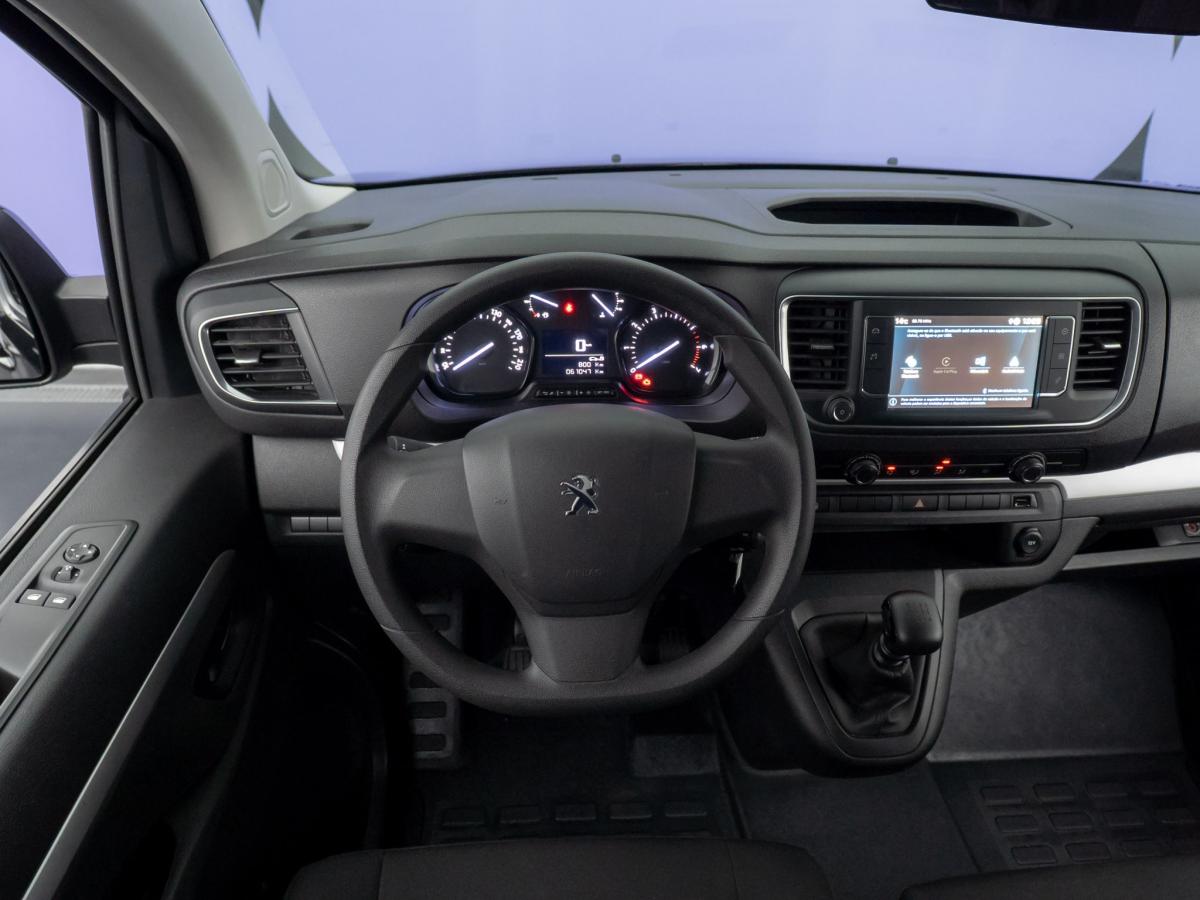 peugeot-traveller-2022-diesel-1499cc