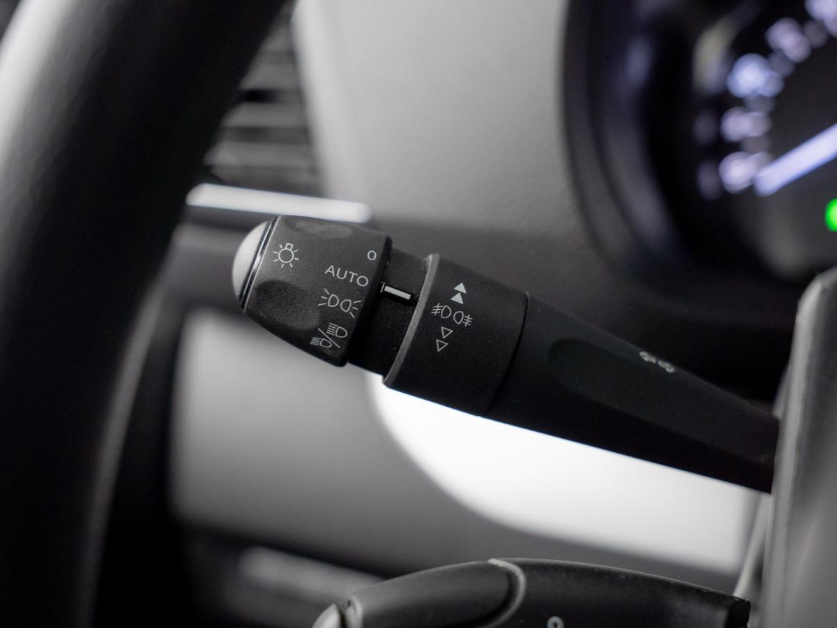 peugeot-traveller-2022-diesel-1499cc