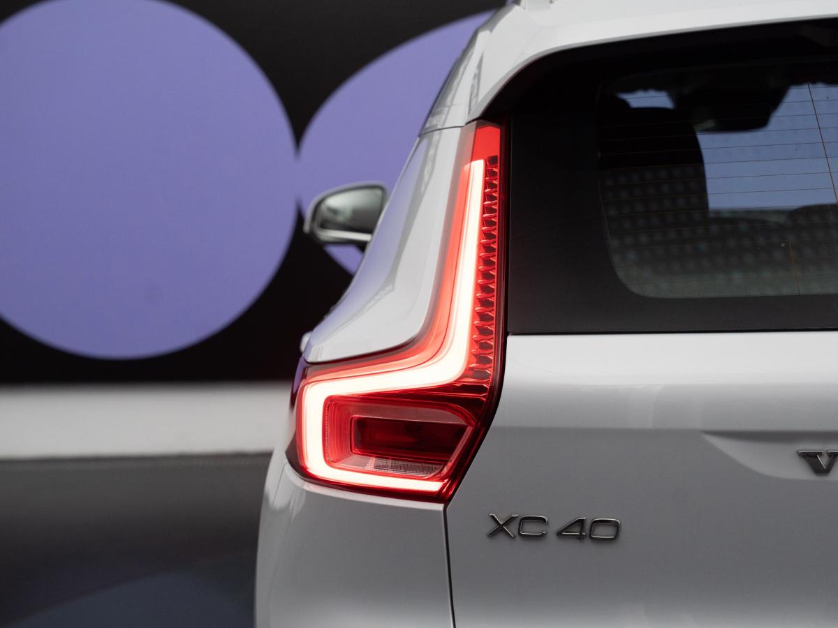 volvo-xc40-2021-hibrido-a-gasolina-1477cc