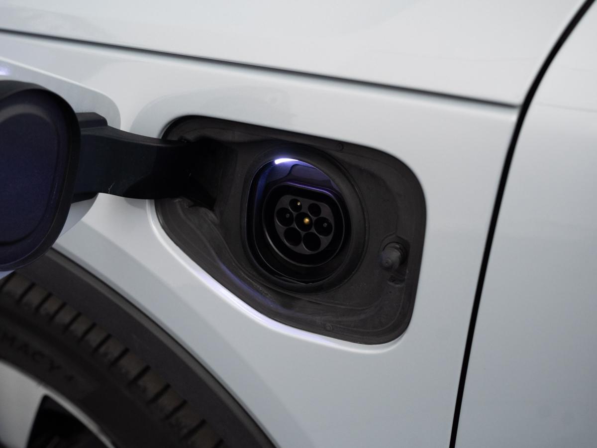 volvo-xc40-2021-hibrido-a-gasolina-1477cc