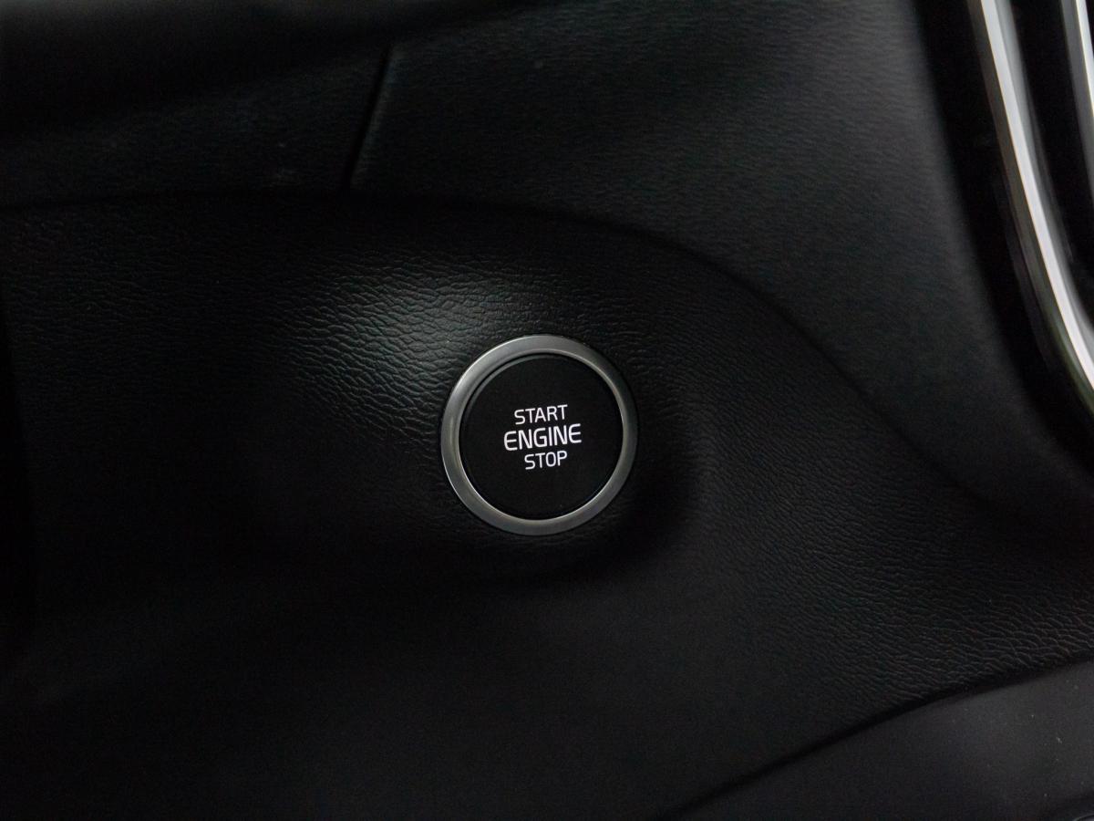 volvo-xc40-2021-hibrido-a-gasolina-1477cc