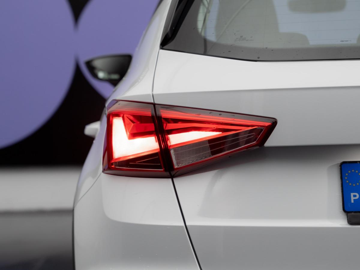seat-arona-2022-gasolina-999cc