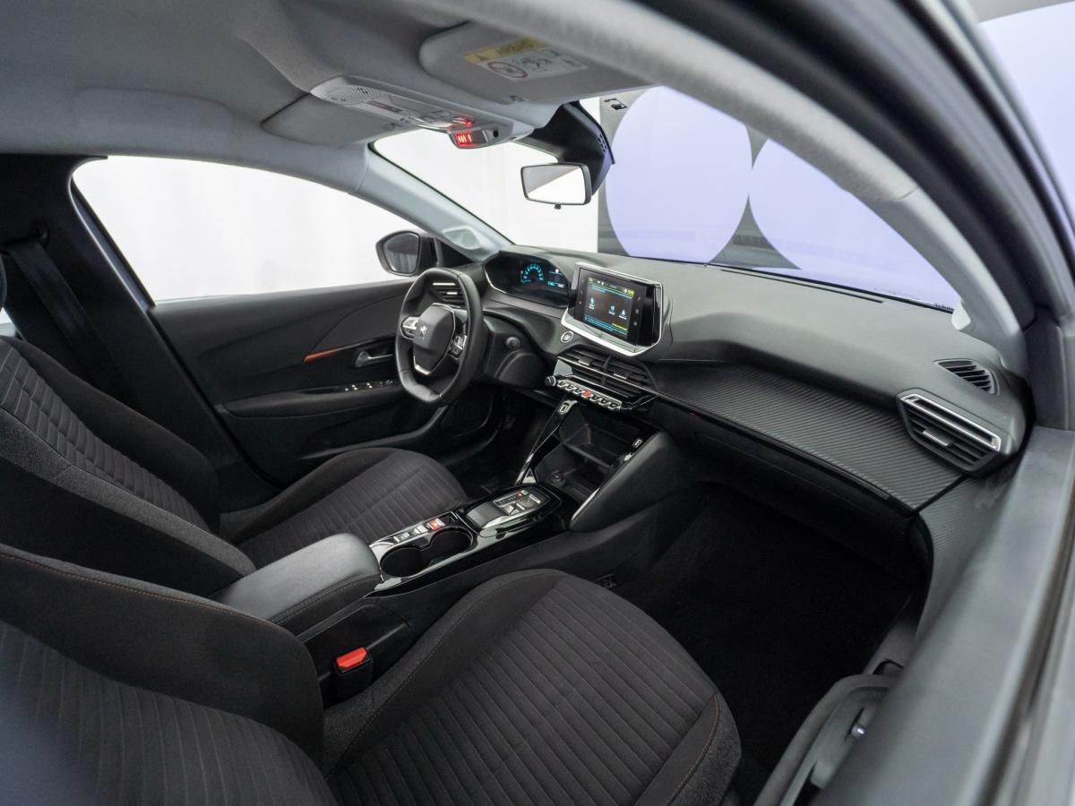 peugeot-208-2023-eletrico-500cc