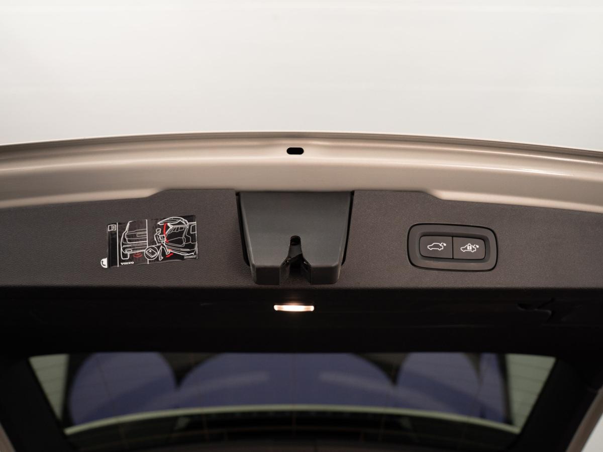 volvo-v60-2022-hibrido-a-gasolina-1969cc
