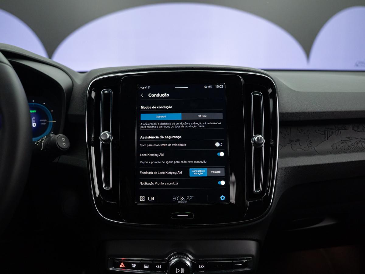 volvo-xc40-2024-eletrico-500cc