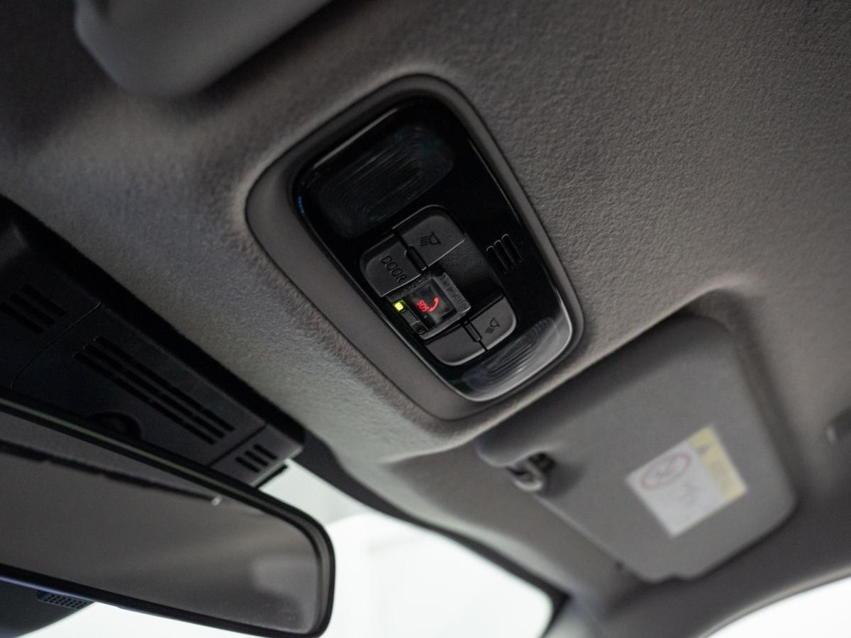 toyota-yaris-cross-2024-hibrido-a-gasolina-1490cc