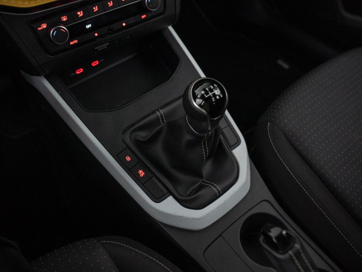 seat-arona-2024-gasolina-999cc