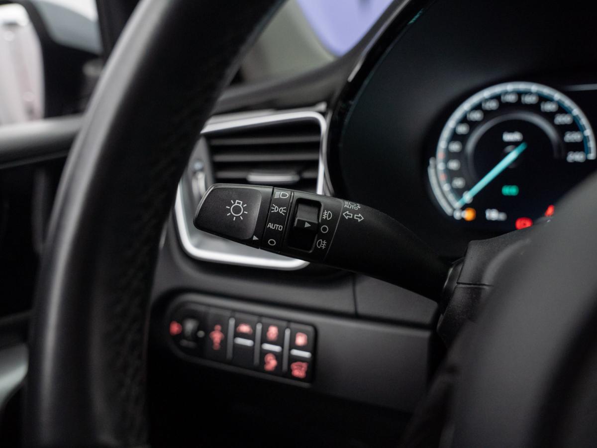 kia-xceed-2022-hibrido-a-gasolina-1580cc