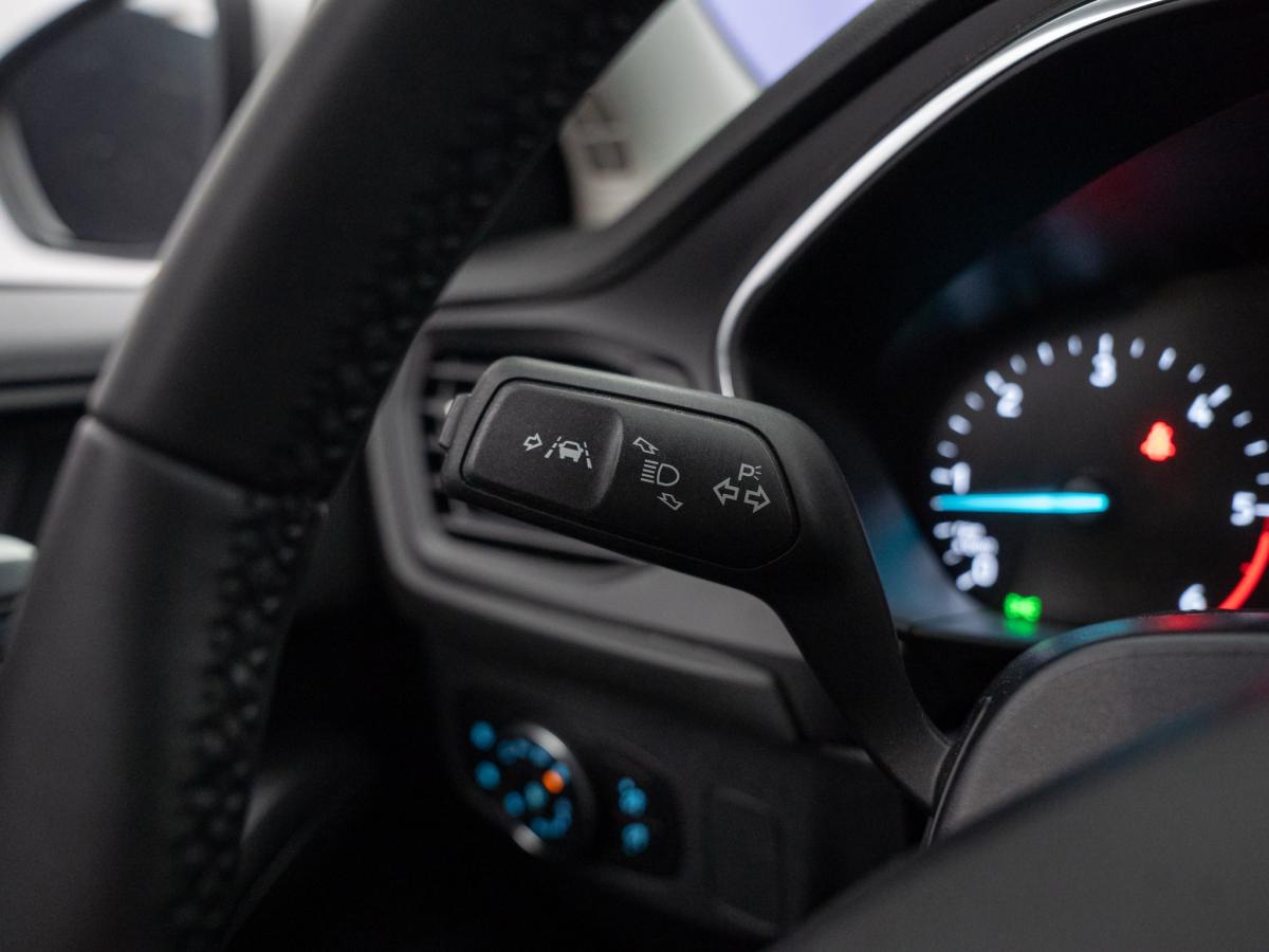 ford-focus-2023-diesel-1499cc