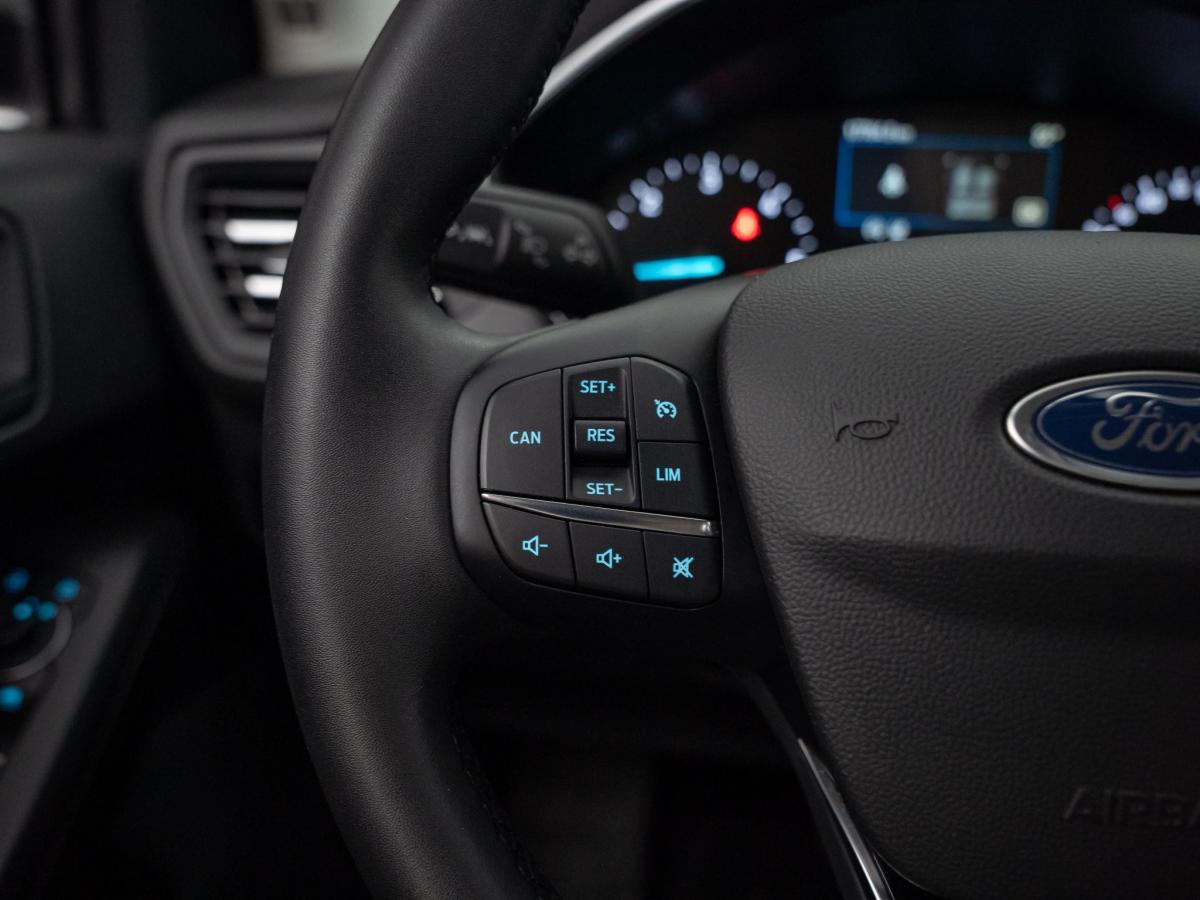 ford-focus-2023-diesel-1499cc
