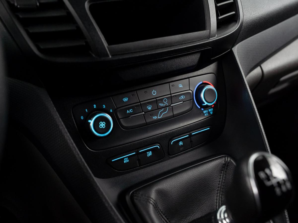 ford-transit-connect-2021-diesel-1499cc