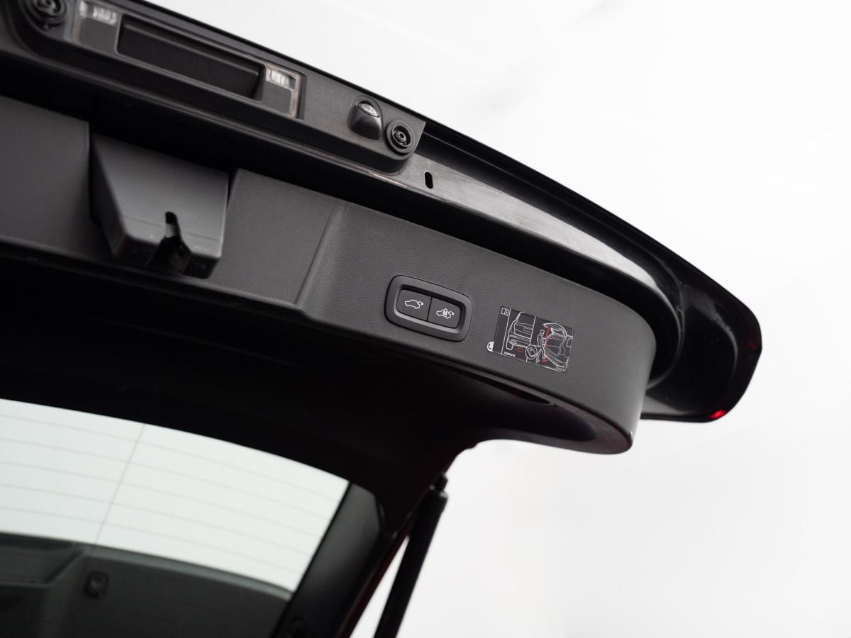 volvo-xc40-2022-hibrido-a-gasolina-1477cc