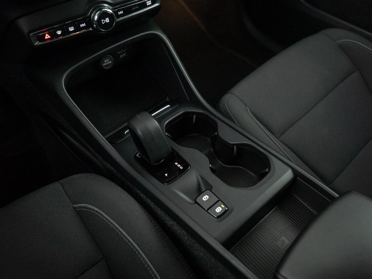 volvo-xc40-2022-hibrido-a-gasolina-1477cc