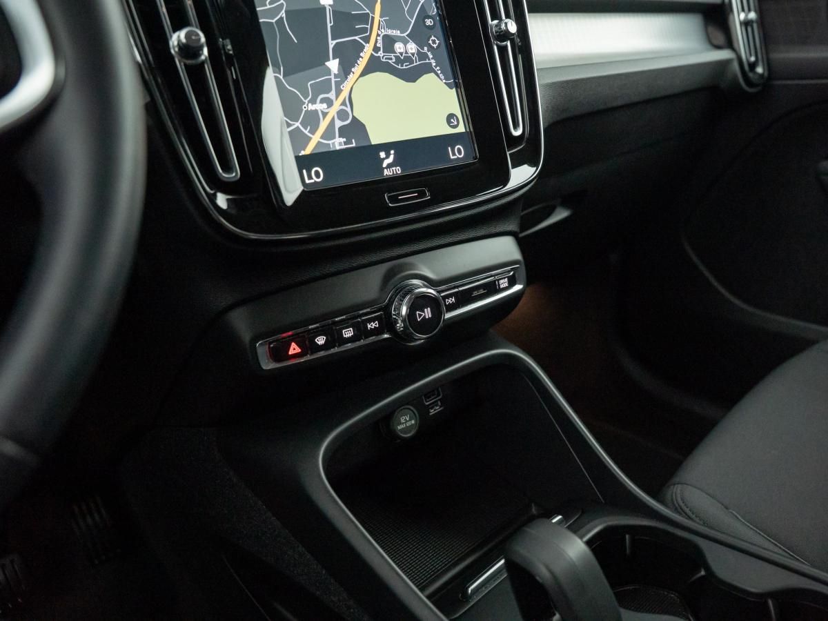 volvo-xc40-2022-hibrido-a-gasolina-1477cc