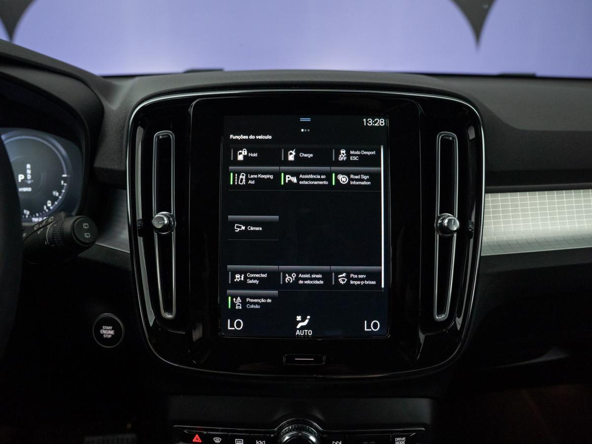 volvo-xc40-2022-hibrido-a-gasolina-1477cc