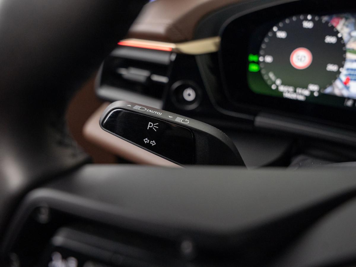 porsche-macan-2025-eletrico-500cc