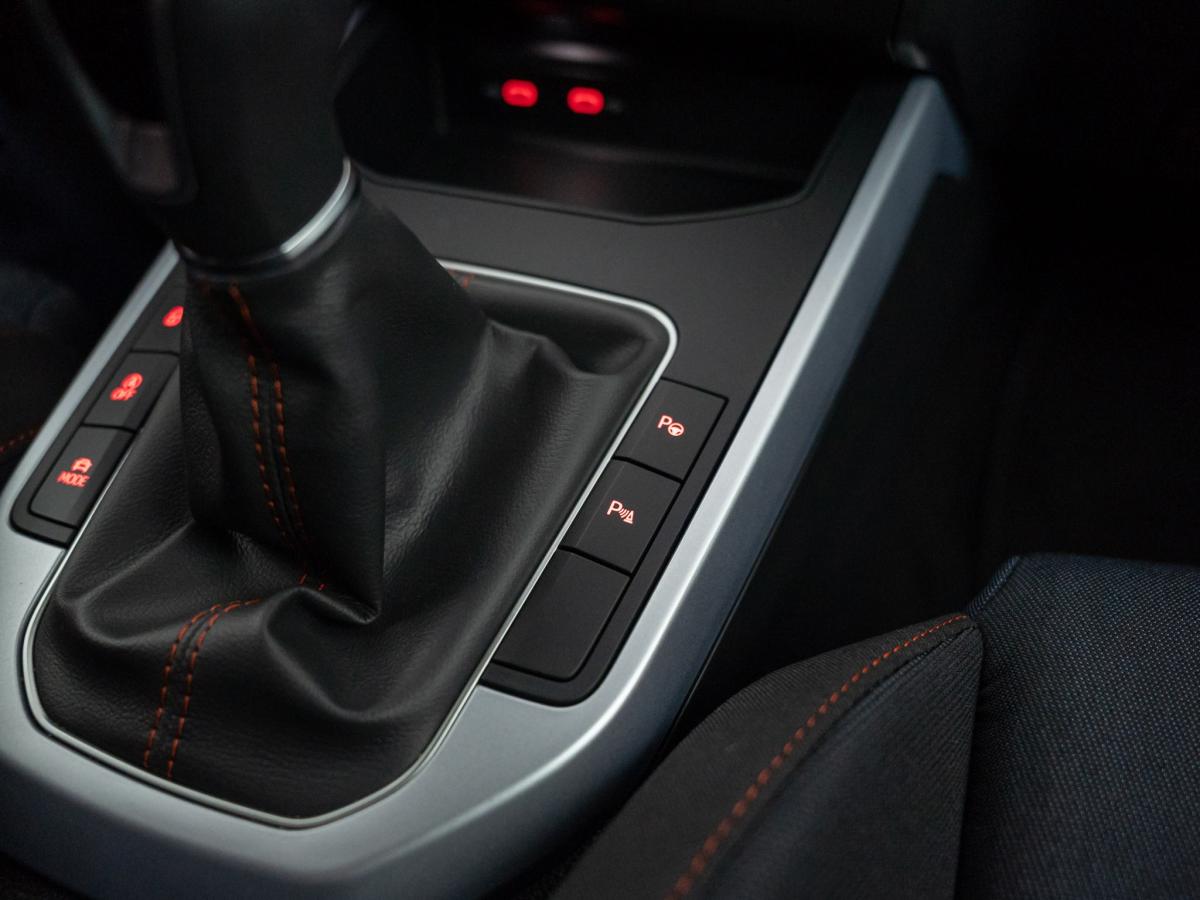 seat-arona-2023-gasolina-999cc