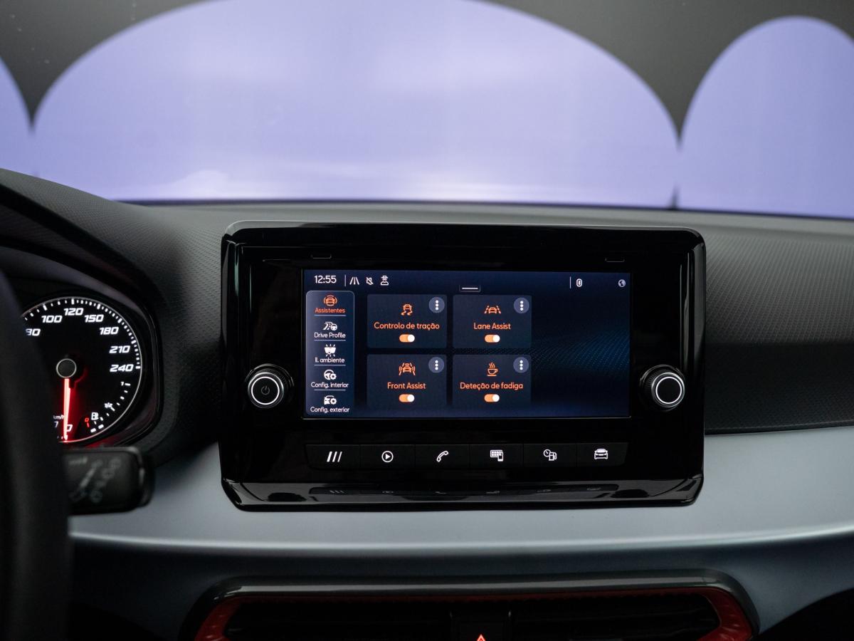 seat-arona-2023-gasolina-999cc
