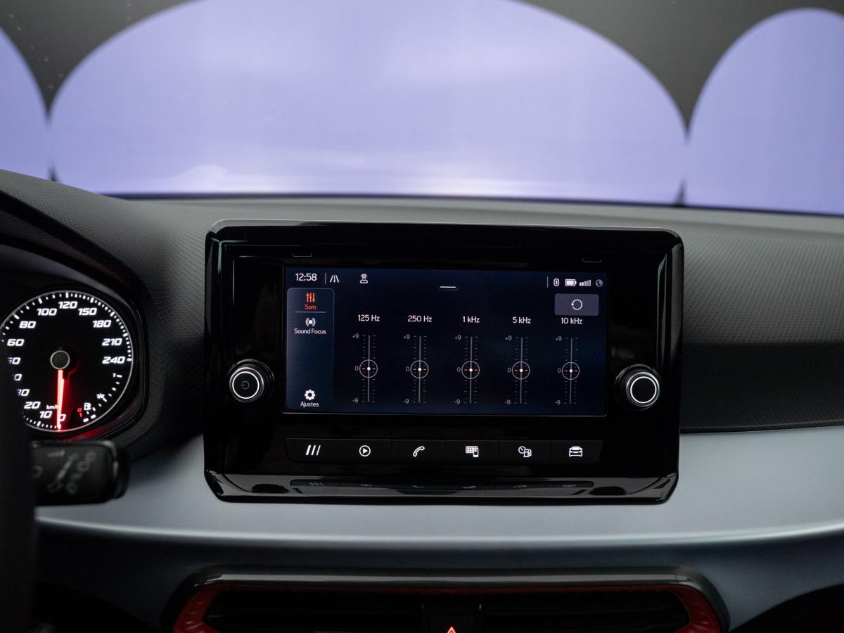 seat-arona-2023-gasolina-999cc