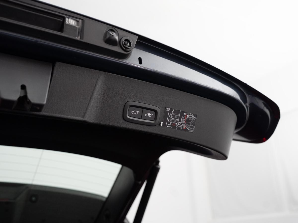 volvo-xc40-2022-hibrido-a-gasolina-1477cc
