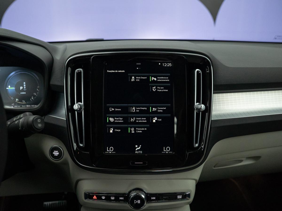 volvo-xc40-2022-hibrido-a-gasolina-1477cc