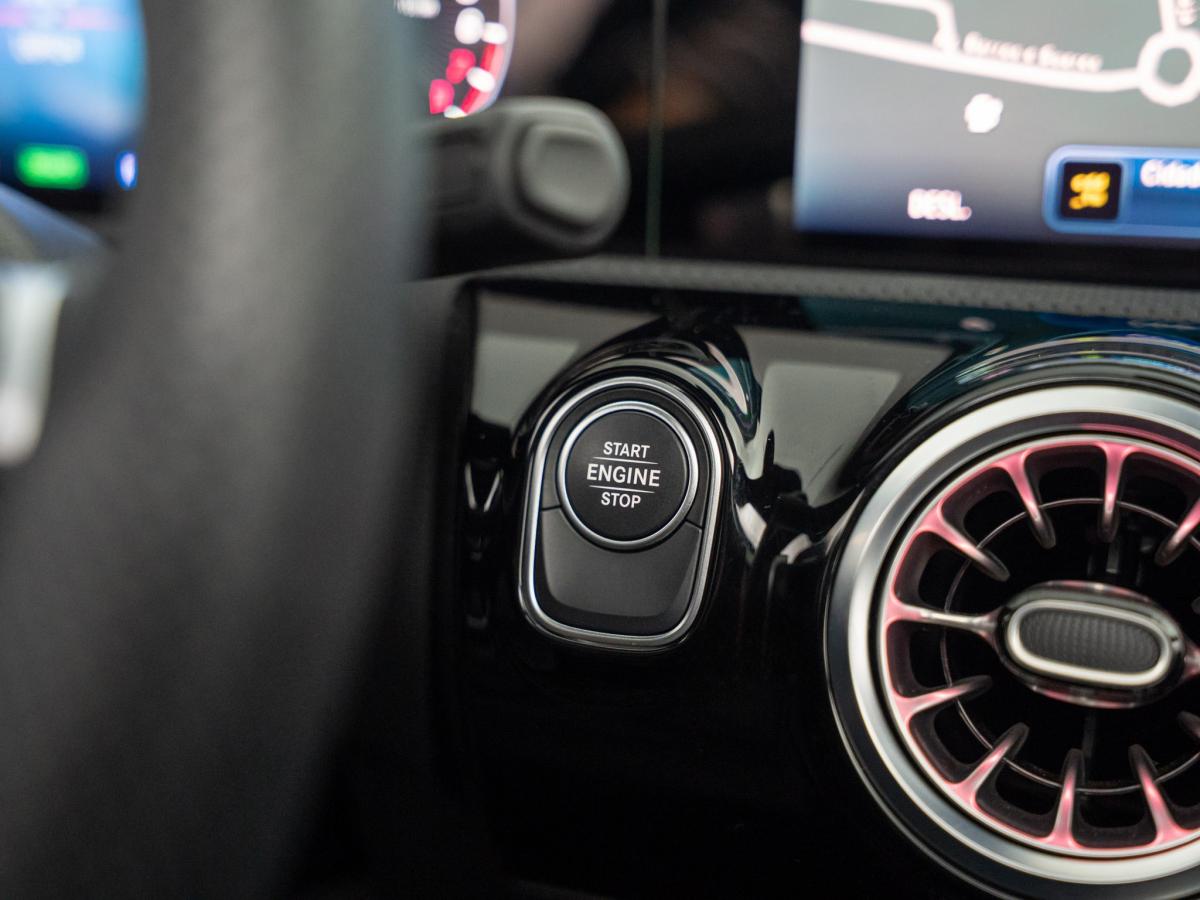 mercedes-benz-cla-2024-hibrido-a-gasolina-1332cc