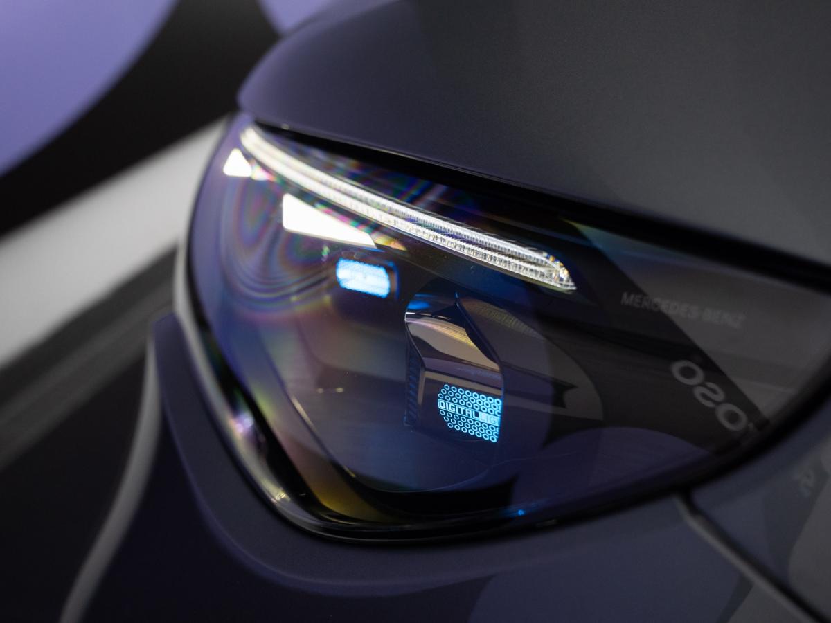 mercedes-benz-eqe-2024-eletrico-500cc