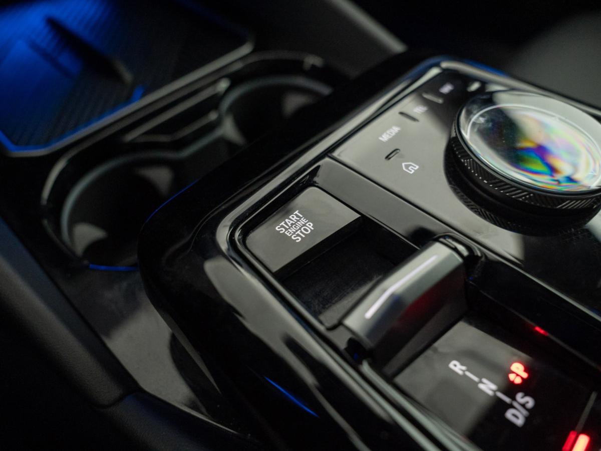 bmw-serie-5-2024-hibrido-a-gasolina-1998cc