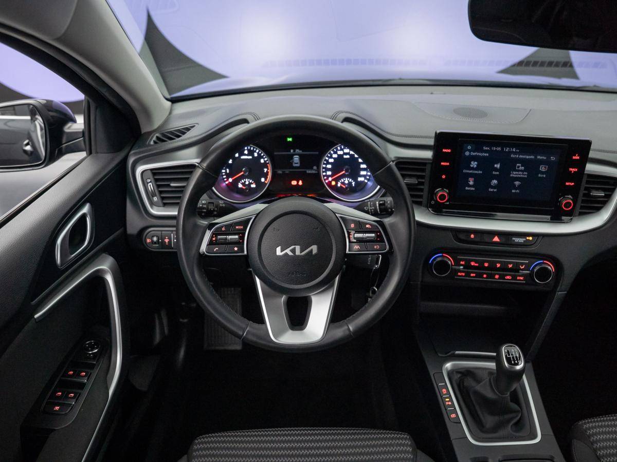 kia-xceed-2023-gasolina-998cc
