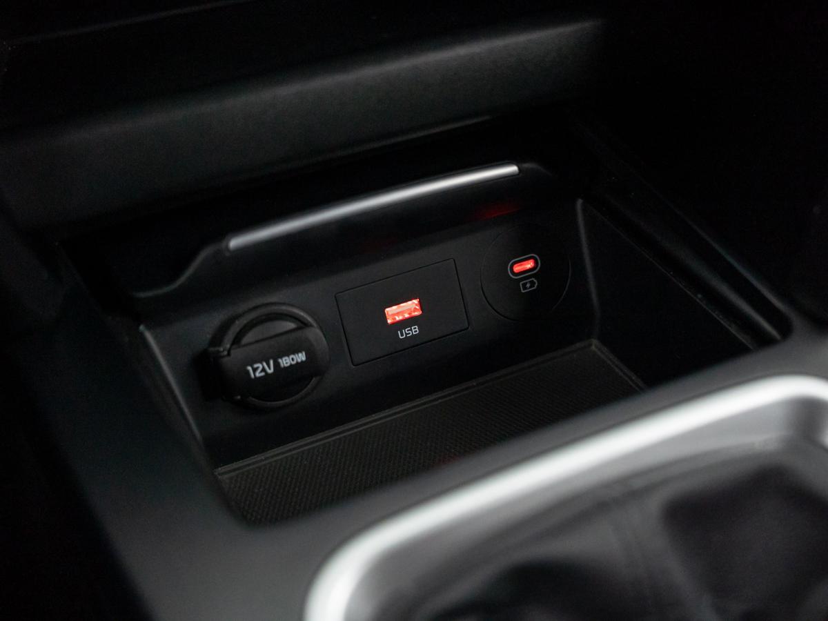 kia-xceed-2023-gasolina-998cc