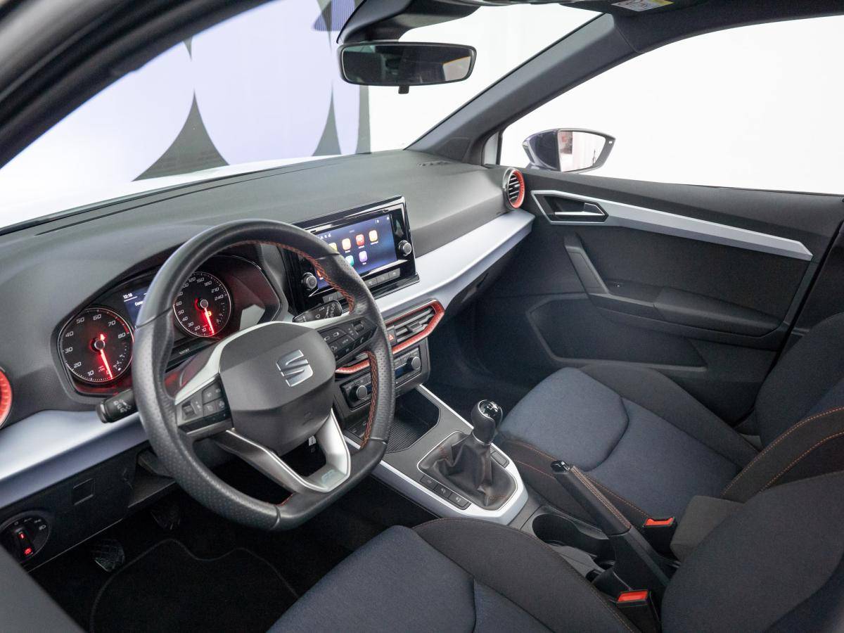 seat-arona-2023-gasolina-999cc
