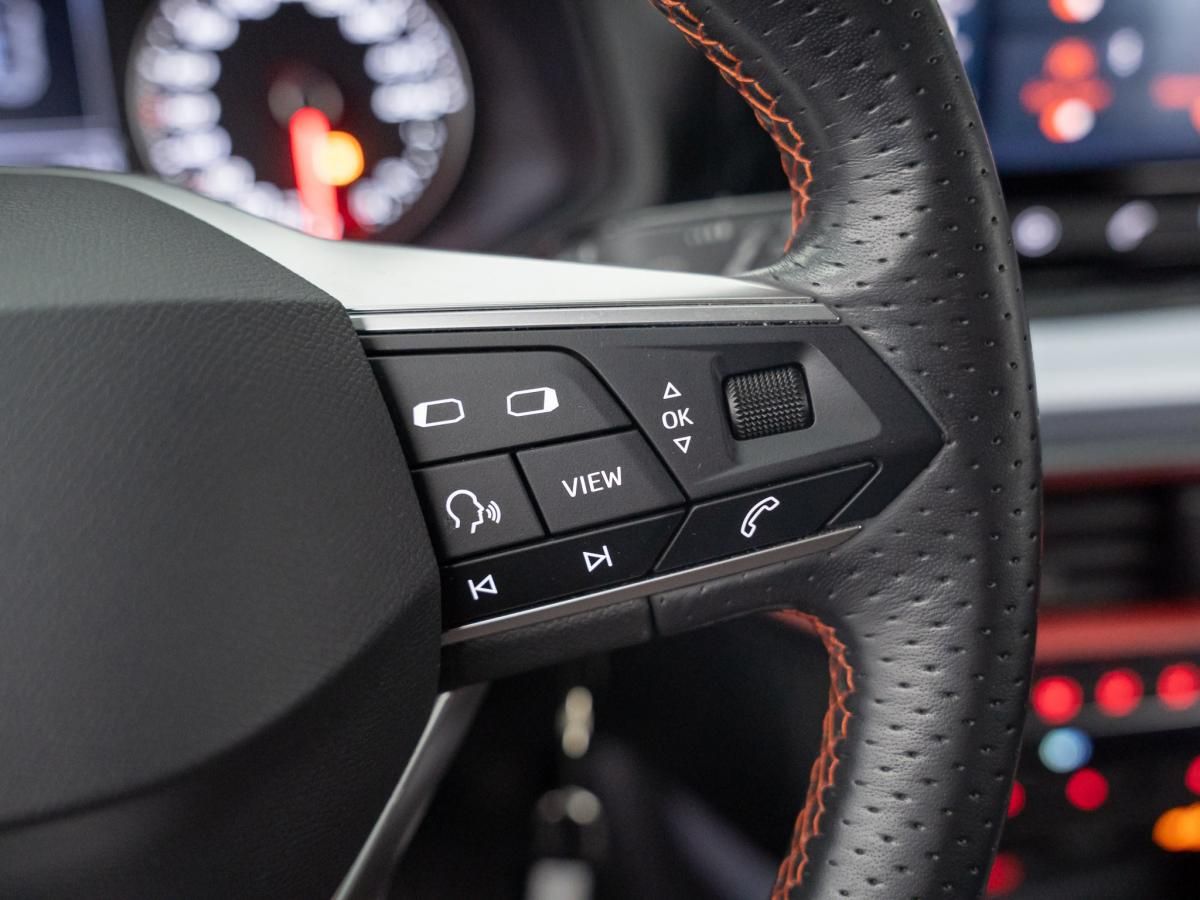 seat-arona-2023-gasolina-999cc