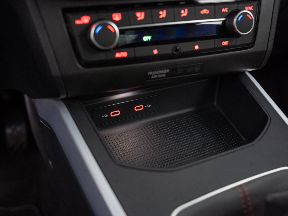 seat-arona-2023-gasolina-999cc