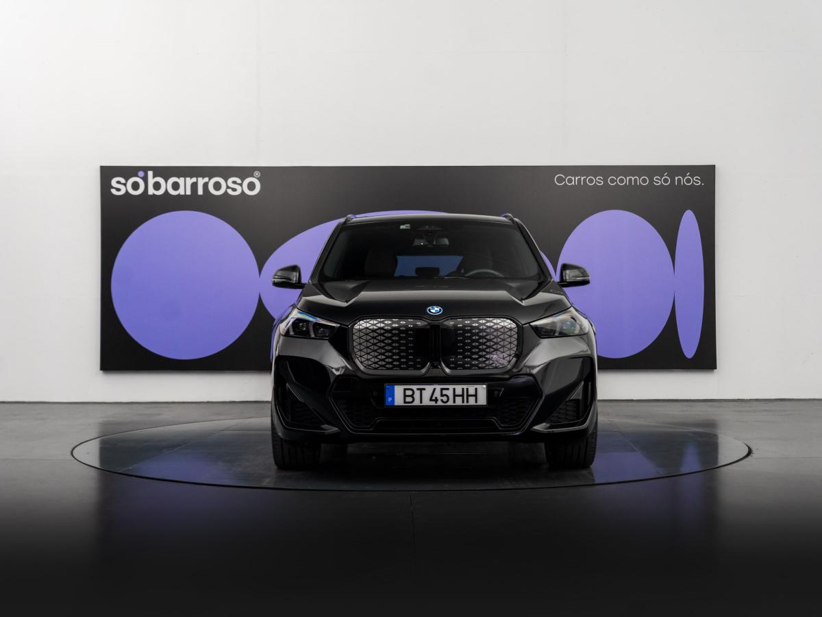 bmw-ix-2025-eletrico-500cc