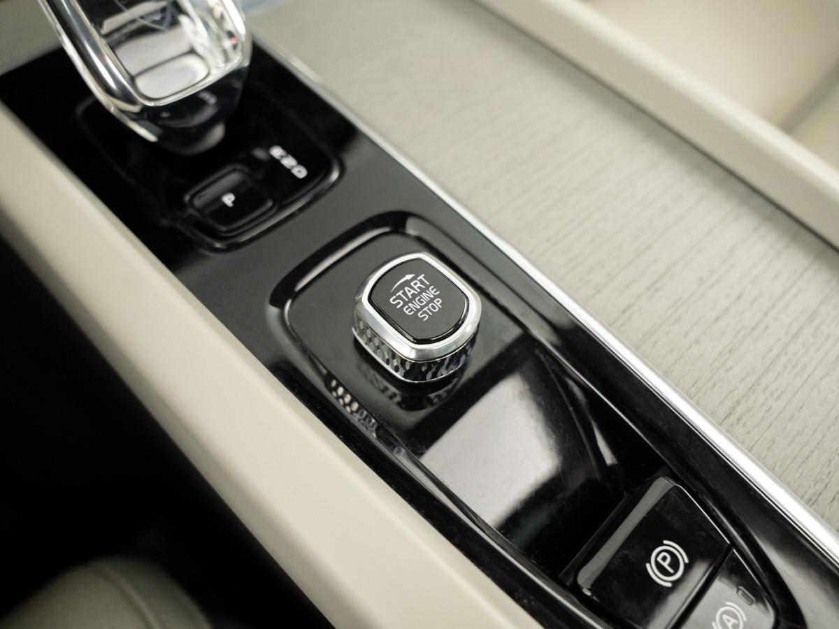 volvo-xc60-2022-hibrido-a-gasolina-1969cc