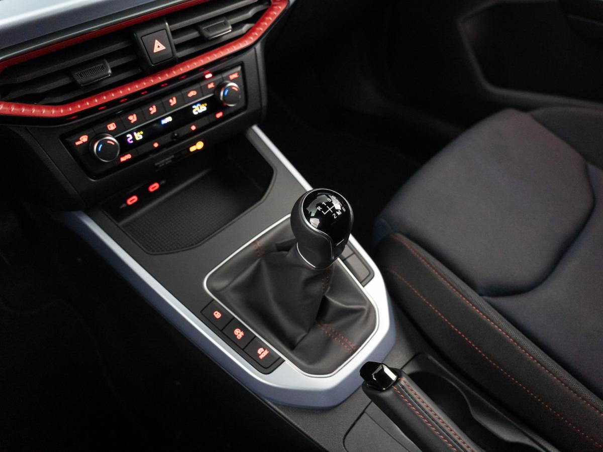 seat-arona-2022-gasolina-999cc