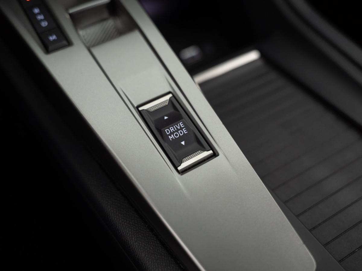 peugeot-308-sw-2025-diesel-1499cc