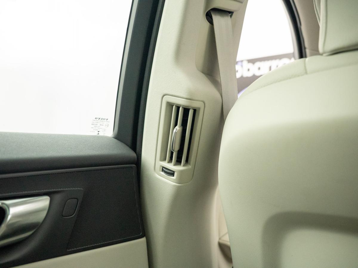volvo-xc60-2021-hibrido-a-gasolina-1969cc