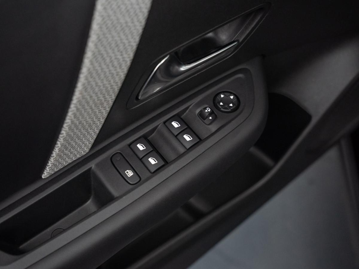 citroen-c4-2023-gasolina-1199cc