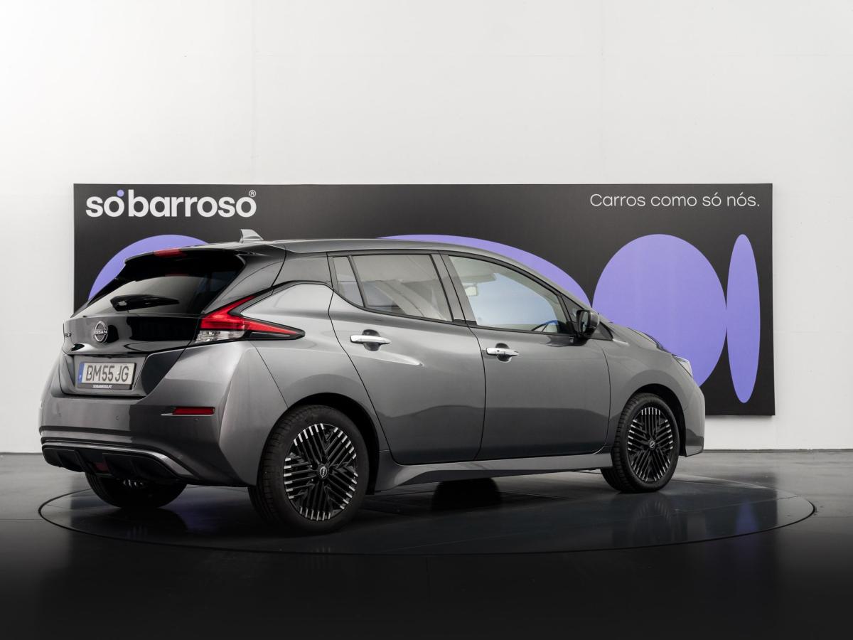 nissan-leaf-2024-eletrico-500cc