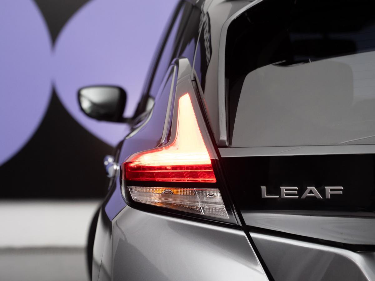 nissan-leaf-2024-eletrico-500cc
