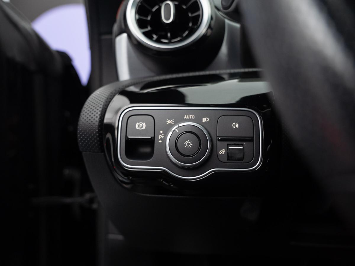 mercedes-benz-cla-2023-hibrido-a-gasolina-1332cc