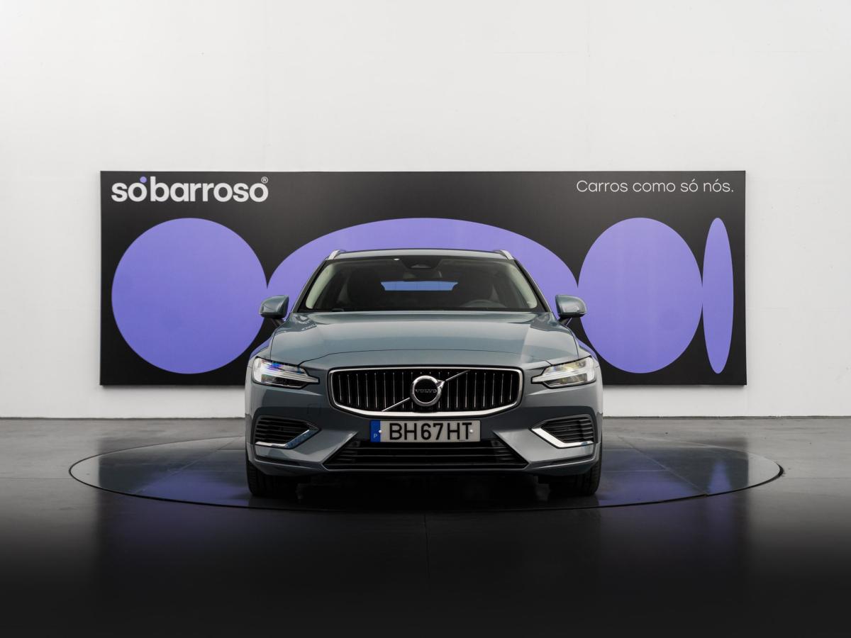 volvo-v60-2024-hibrido-a-gasolina-1969cc