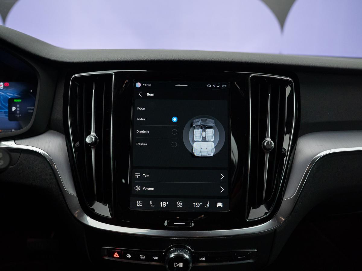 volvo-v60-2024-hibrido-a-gasolina-1969cc