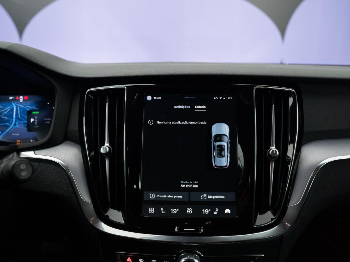 volvo-v60-2024-hibrido-a-gasolina-1969cc