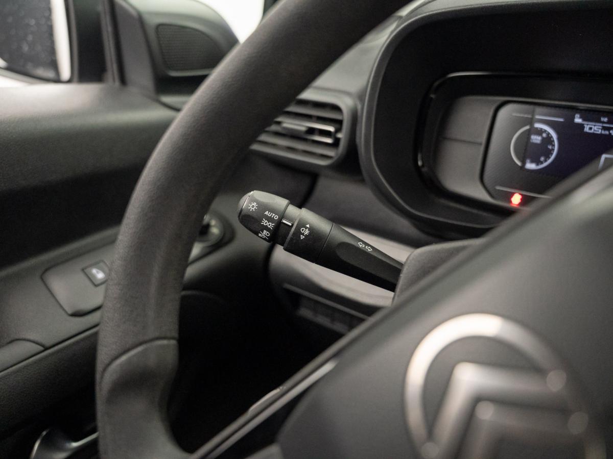 citroen-berlingo-2025-diesel-1499cc
