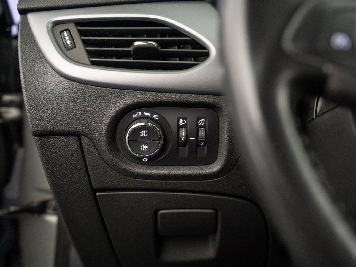 opel-astra-sport-tourer-2021-diesel-1496cc