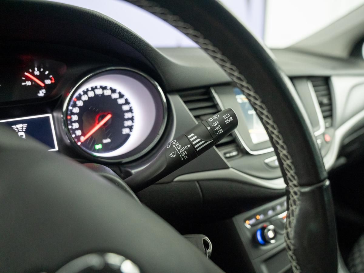 opel-astra-sport-tourer-2021-diesel-1496cc