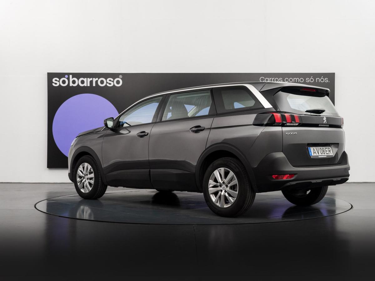 peugeot-5008-2022-diesel-1499cc