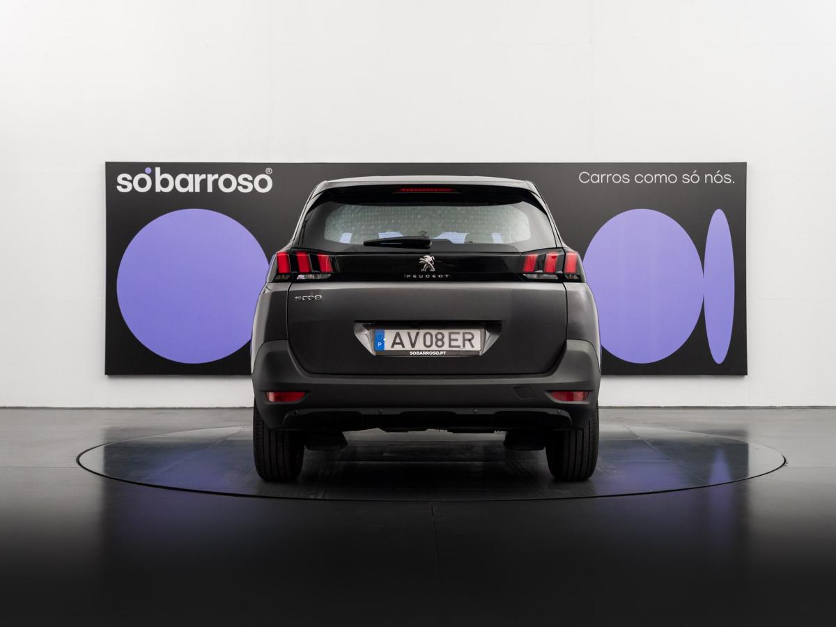 peugeot-5008-2022-diesel-1499cc